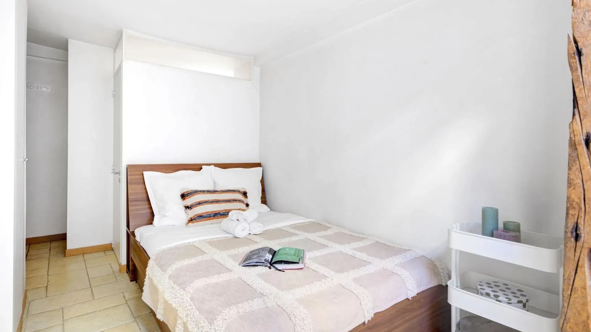 Ile Saint-Louis & Notre Dame - Cityapartmentstay Paris 0*,